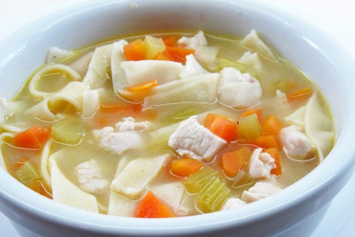 Порно: Презерватив пискада жарылған Юлия Началованың теледидардағы эротикасы