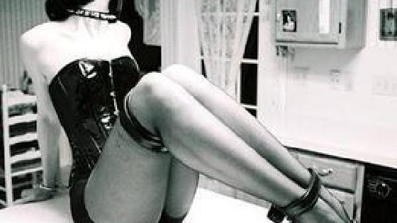 Краснодардағы жетілген секс Менің досымның әйелі желіде менің мүшемді сорып алады