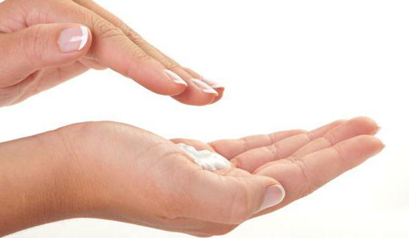 Жігіттер трусики киіп жатыр (фото)