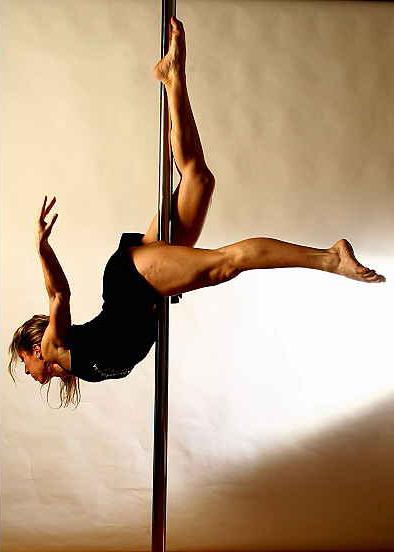 Лесби қожайын қызметші қызды азғырды