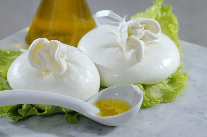 salad với burrata