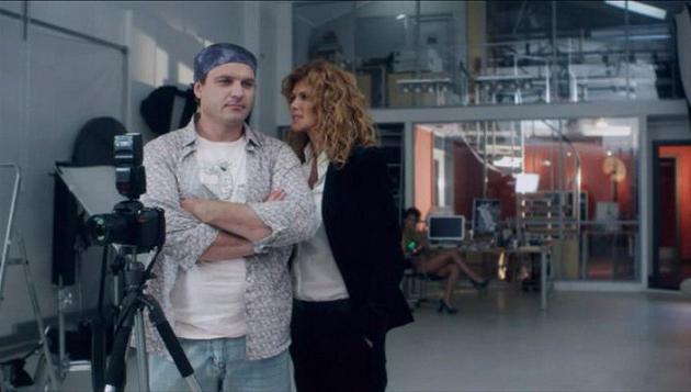 Үлкен есек үй қызметкерін блять