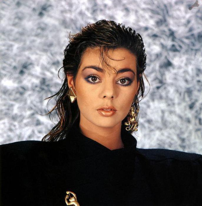 Ата мен әйел арасындағы жыныстық қатынас Ақ трусики астында порно фото