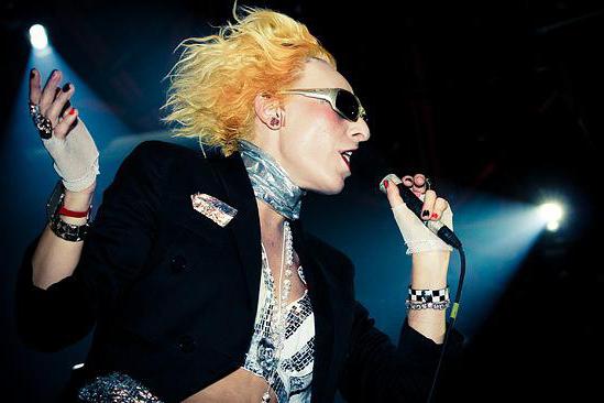 Анам баласымен порно Тікелей жігіттер үйсіз гей жігітті трахает (порно видео)