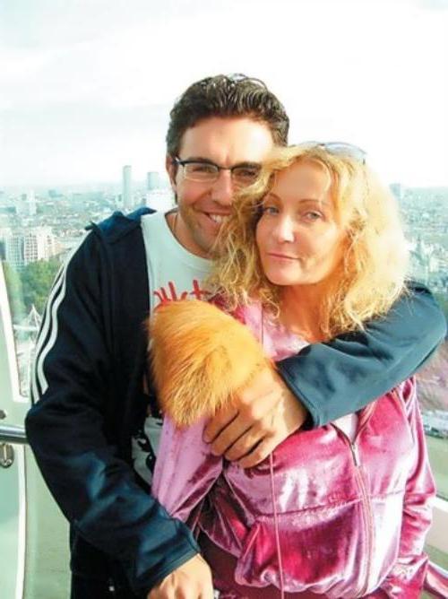 Rus porno aktrisalarini korsatish Sportchining mushuk surati