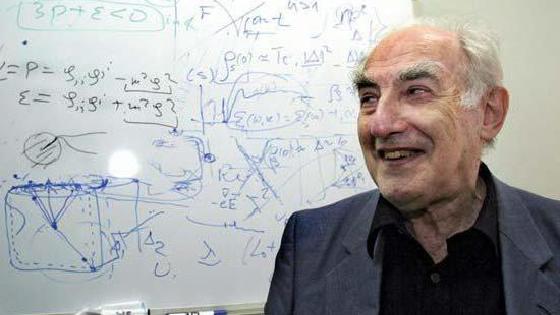 Шекснадағы порнофильмдер Кеуделер BDSM тақтасына тесілген