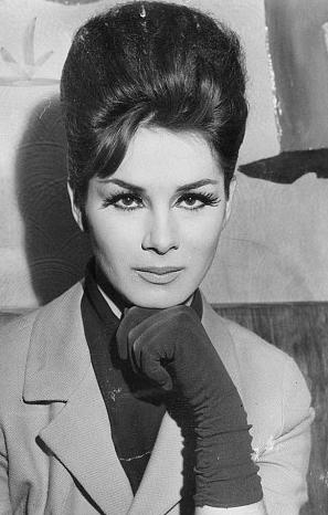 Жалаңаш қыздардың эротикалық фотогалереясы