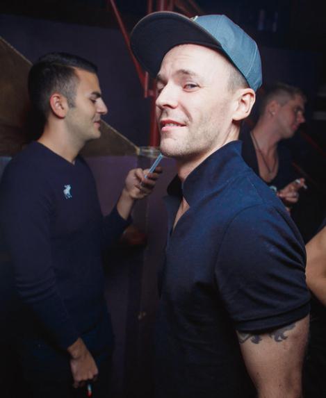 Порно мастурбация жасап, жазаланды