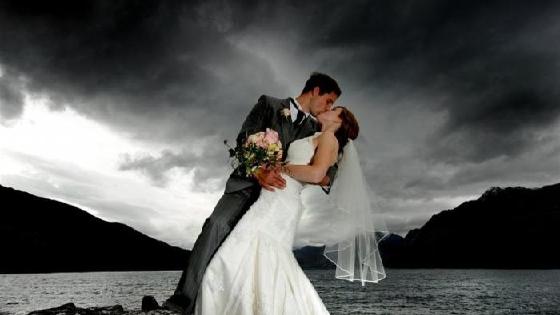 Көгілдір шілтердегі жетілген әйелдің үй порносы