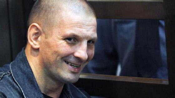 Porno video: Ogil uxlayotgan onasini sikadi