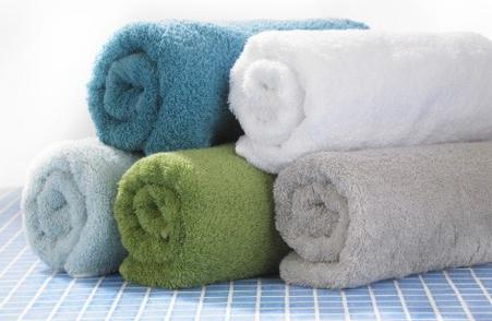 Mening ichki kiyimimdan sik chiqadi Men dildo xotiniman